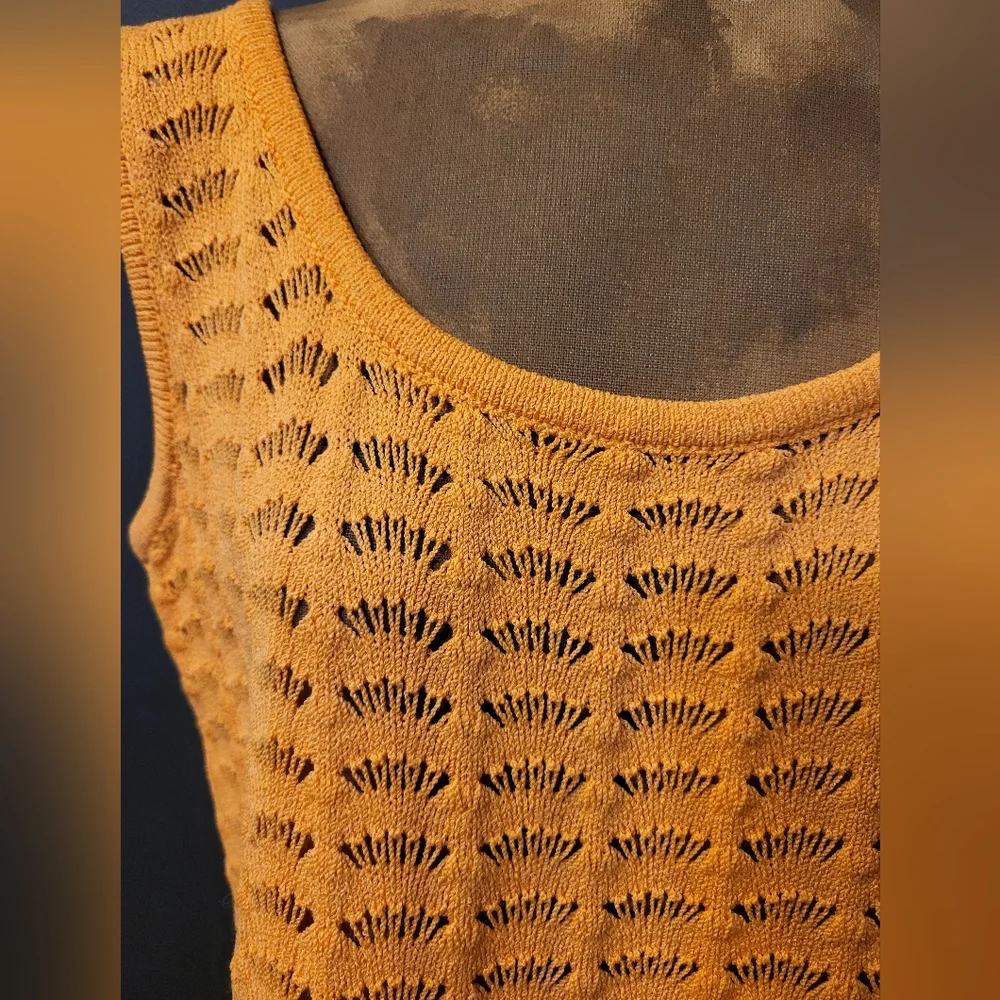 St. John Orange Two Piece Knit Skirt Set Size S / 2 - Picture 4 of 10